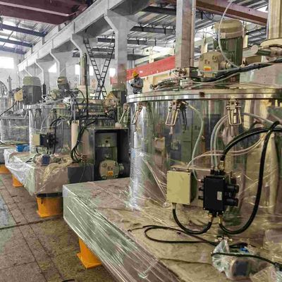O vertical Bach automático de LGZ opera o centrifugador de filtração para a máquina farmacêutica do centrifugador dos APIs
